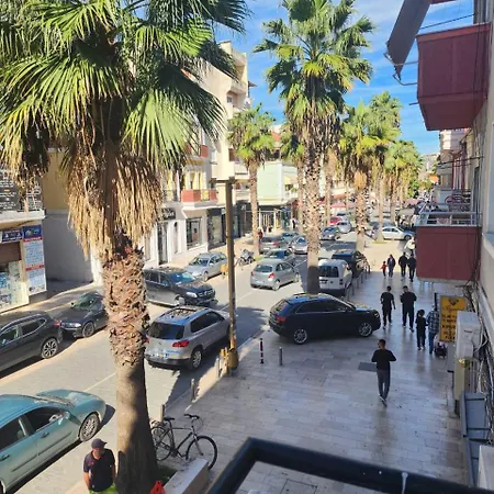 Center 아파트 Durrës